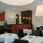 Arthotel فندق