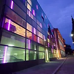 Arthotel فندق 4*