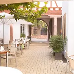 فندق Arthotel