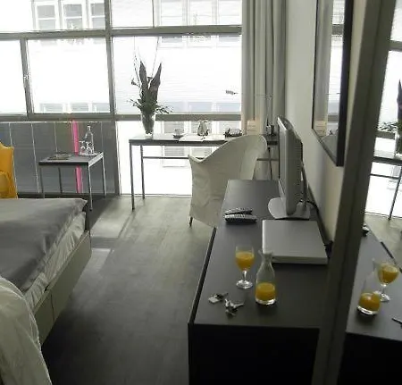 Отель Arthotel