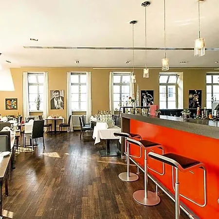 Отель Arthotel 4*