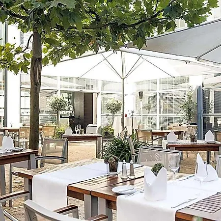 Отель Arthotel
