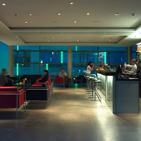 Отель Arthotel 4*