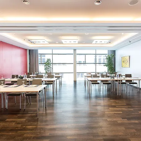Отель Arthotel 4*